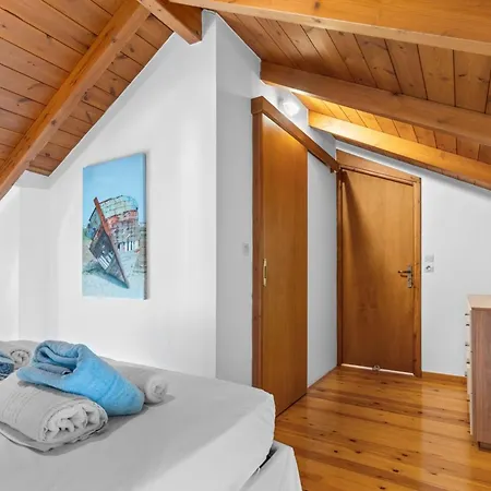 Carisma - Natural Style For 14 People Sivota